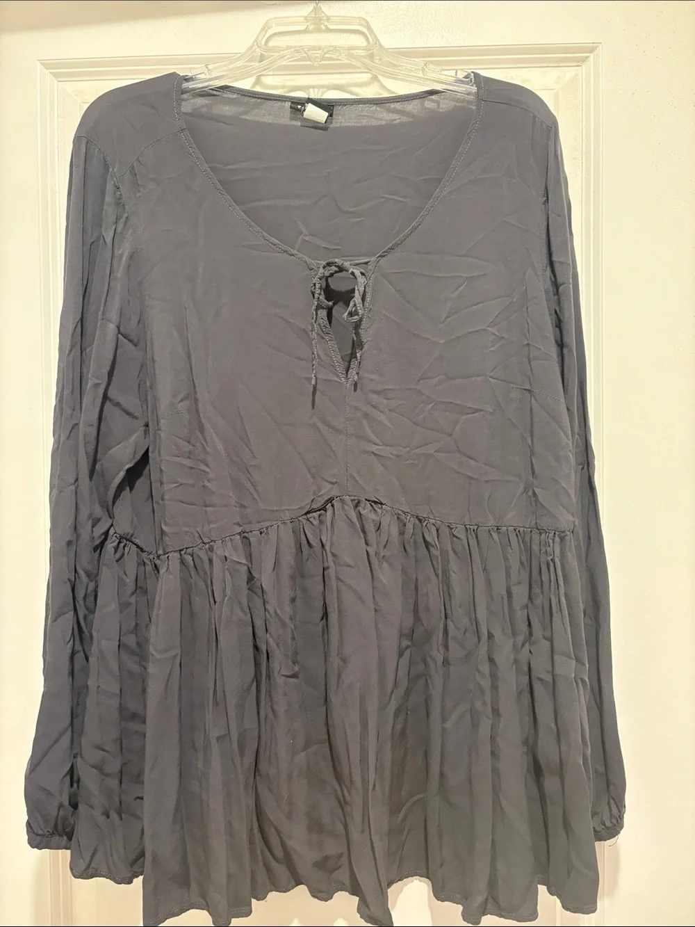 torrid Slate Gray Tie-Front Peasant Tunic - Picture 1 of 2